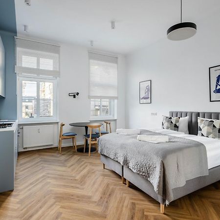 Przytulne I Komfortowe Studia Very Berry W Poznaniu By Noclegi Renters Exterior photo